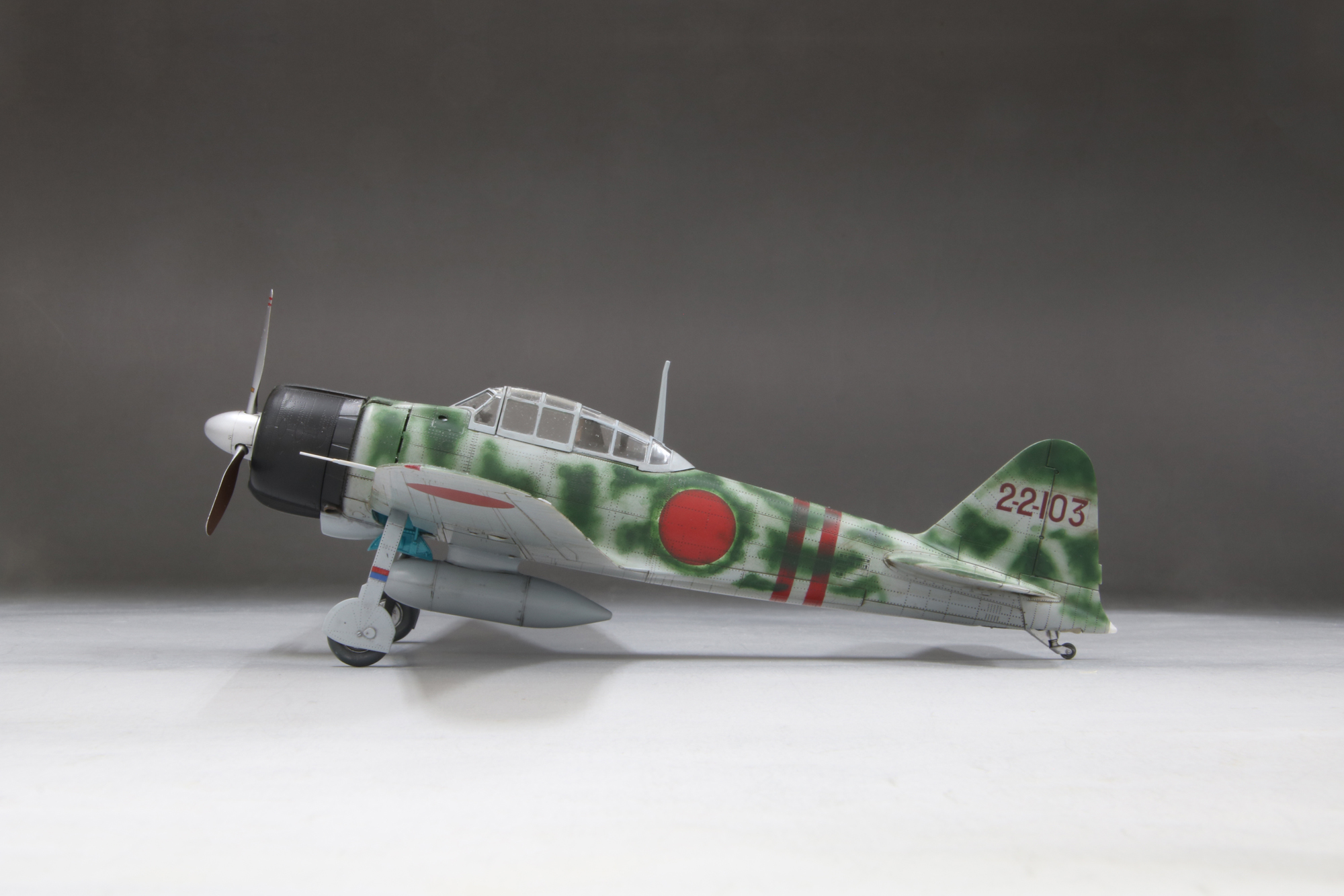 MONOGRAM1/48B-29superfortress完成品　二式戦闘機付き 1/48 三菱 零式艦上戦闘機二二型/二二型甲: スケールモデル｜TAMIYA